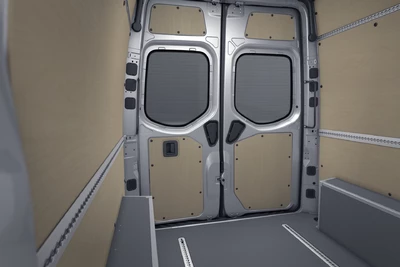 Mercedes Benz eSprinter Transporter Innenraum Laderaum Ladefläche Volumen Türen